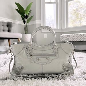 BALENCIAGA Gris Glacé Arena Light Gray Bag NEW 💕